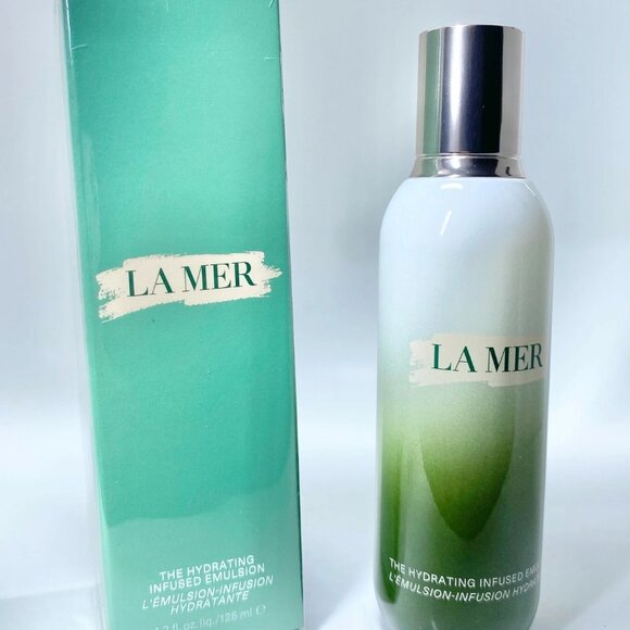 La Mer The Hydrating Infused Emulsion 4.2 oz | Luxury Hydrating Lotion - Picture 2 of 5